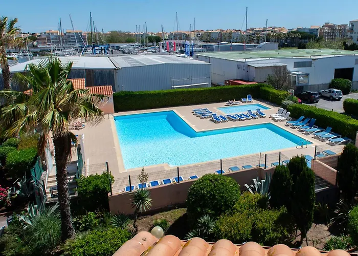 Le Nautilus - Parking - Piscine - Port Apartment